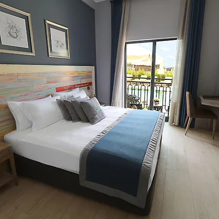 Michelangelo Boutique Hotel 2*
