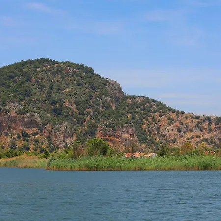 酒店 Michelangelo Boutique 2*